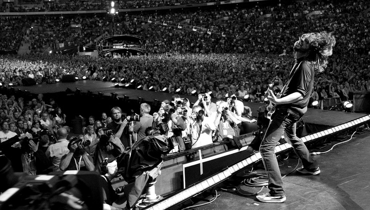 Konser Foo Fighters