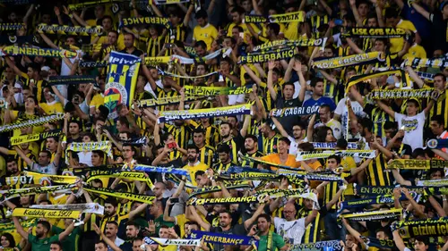 10 Demo Suporter Paling Ikonik di Dunia Sepak Bola