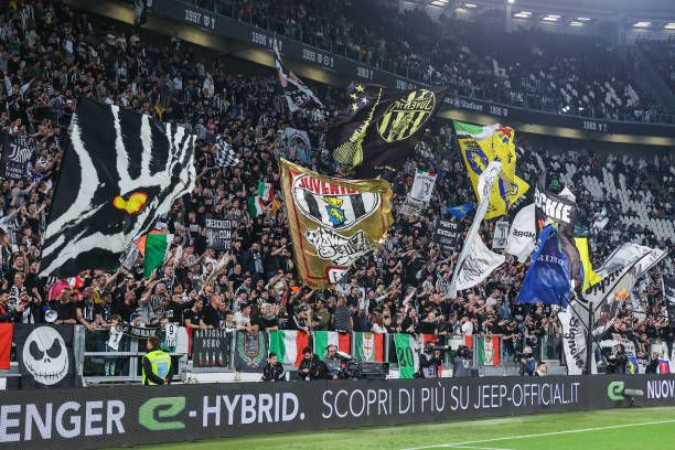 10 Klub Sepak Bola dengan Basis Suporter Terbesar